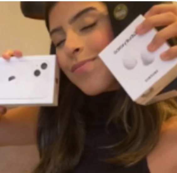 <em>Ximena Lujan</em>